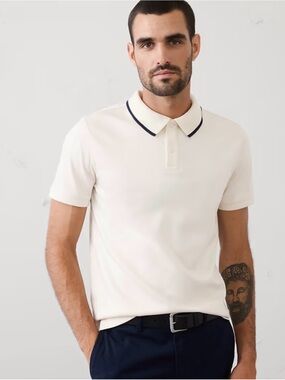 Banana Republic Men's Cream Polo Shirt with Contrast Collar